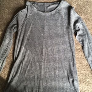 Long sleeve grey Hollister shirt